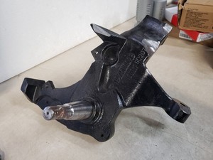 Spindle Knuckle 94750002B 4" Lift For 88-98 Chevy GMC SUV 2WD Rough Country