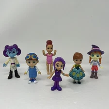 Mixed Lot of 6 Kids Toys/figures  Kelly Mattel, ana, tom-tom coco melon and etc.