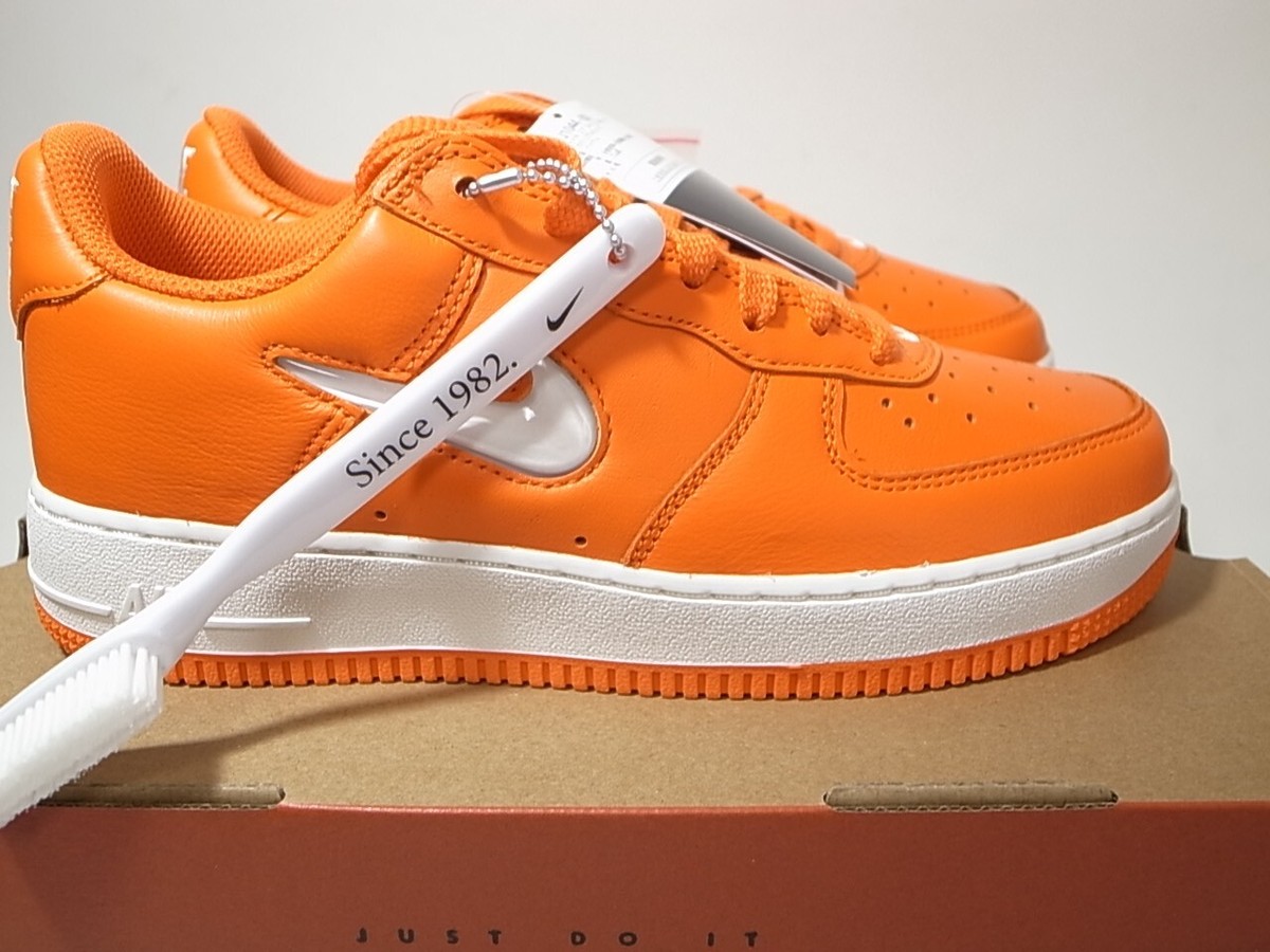NIKE AIR FORCE 1 LOW RETRO JEWEL COLOR OF THE MONTH ORANGE