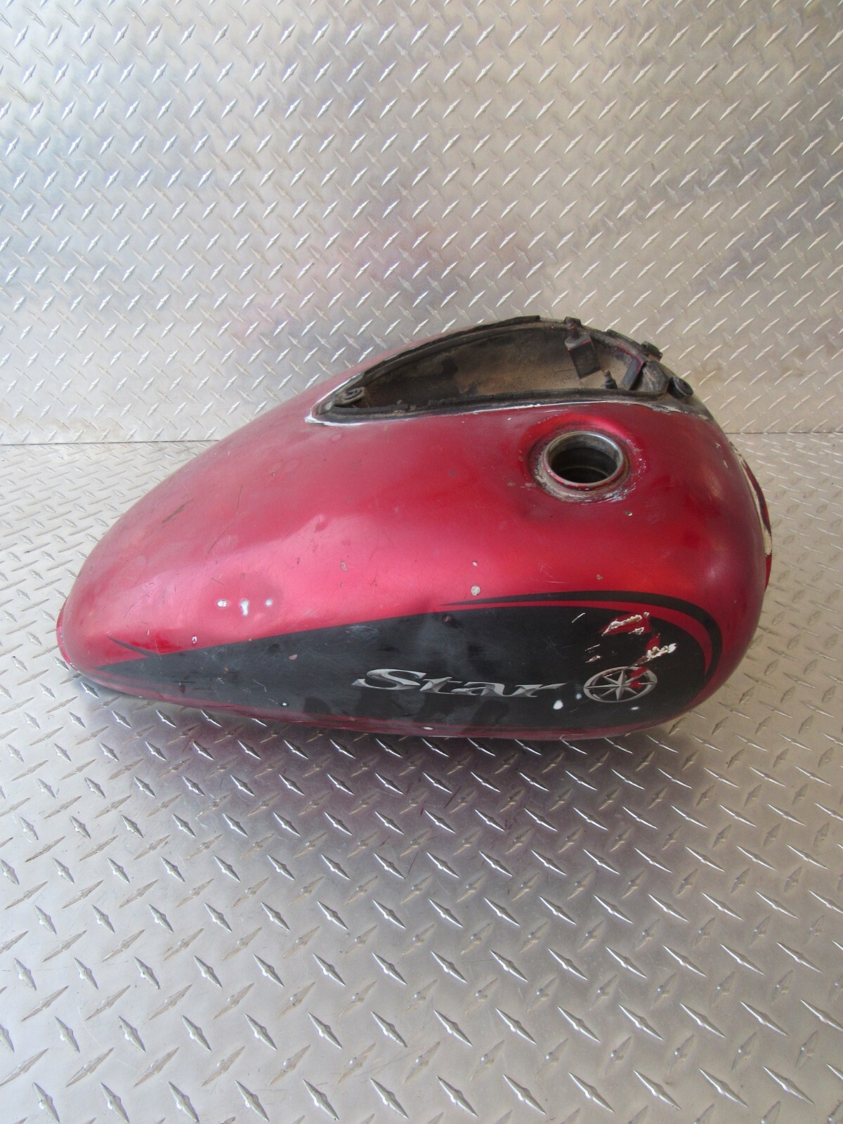 2009 09 YAMAHA XVS1100A XVS 1100 VSTAR V STAR FUEL TANK eBay