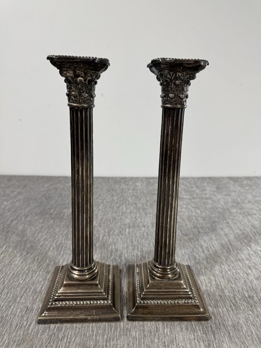 Coppia di candelabri a colonna corinzia Gorham argento sterling 12" neoclassici A3208 - Foto 10 di 18