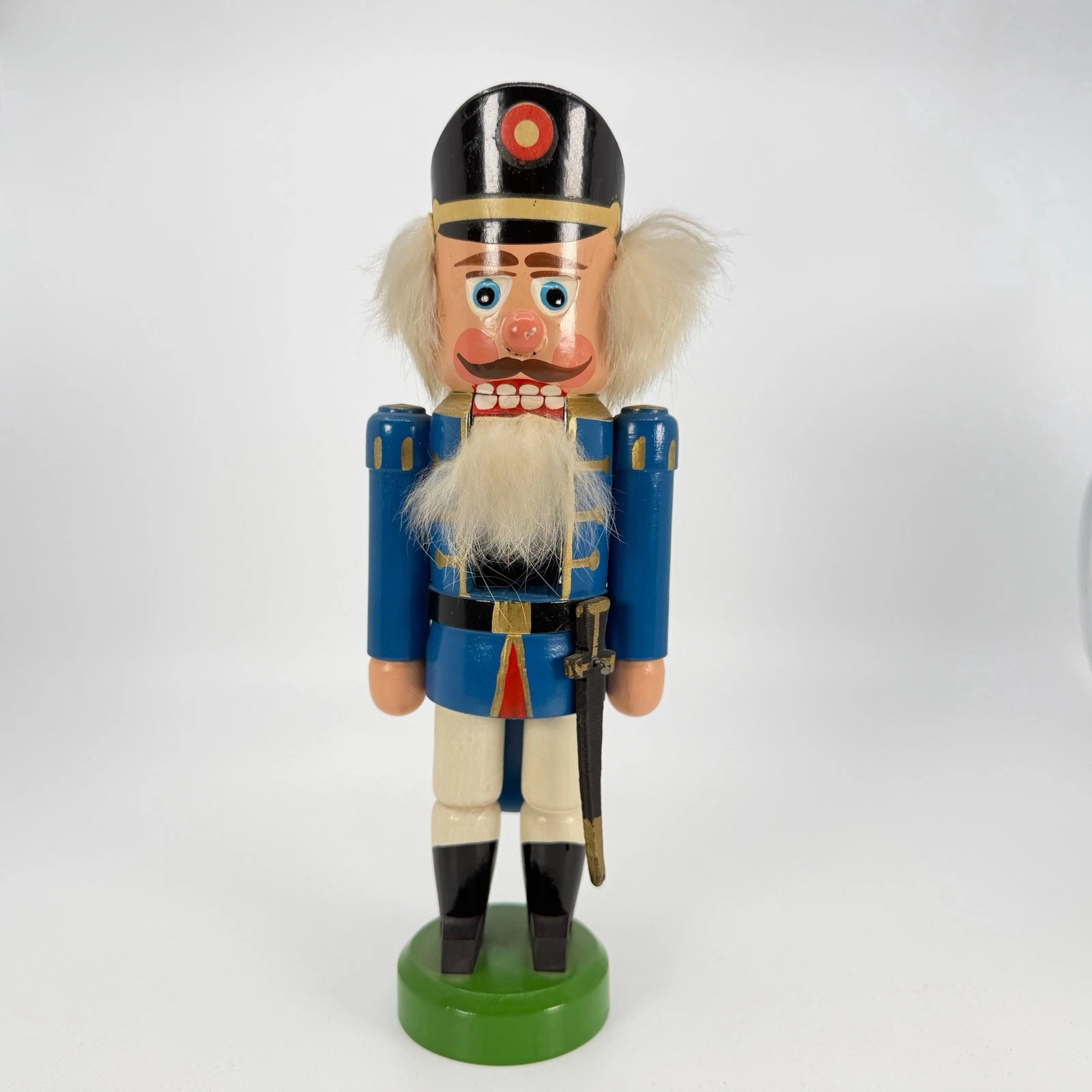 Vintage Erzgebirge Hergestellt In DDR Wooden Nutcracker 9.5” Blue Jacket Soldier
Opens in a new wind
