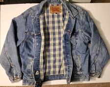 Vintage Levis Flannel Lined Denim Trucker Jacket Made in USA Blue Plaid Large