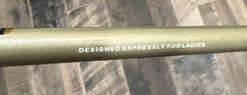 SQUARE TWO AGREE II LPGA 16* 3 Wood TITANIUM Matrix Graphite Shaft Lady Petite - Image 3 of 4