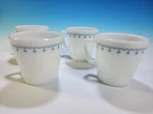 Pyrex Blue Snowflake Garland Mugs Set Of 4 Coffee Cups  D Handles Vintage