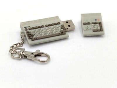 NEW! Amiga 1200 USB Schlüsselanhänger Offiziell Lizensiert  Retro kein 3D Druck
