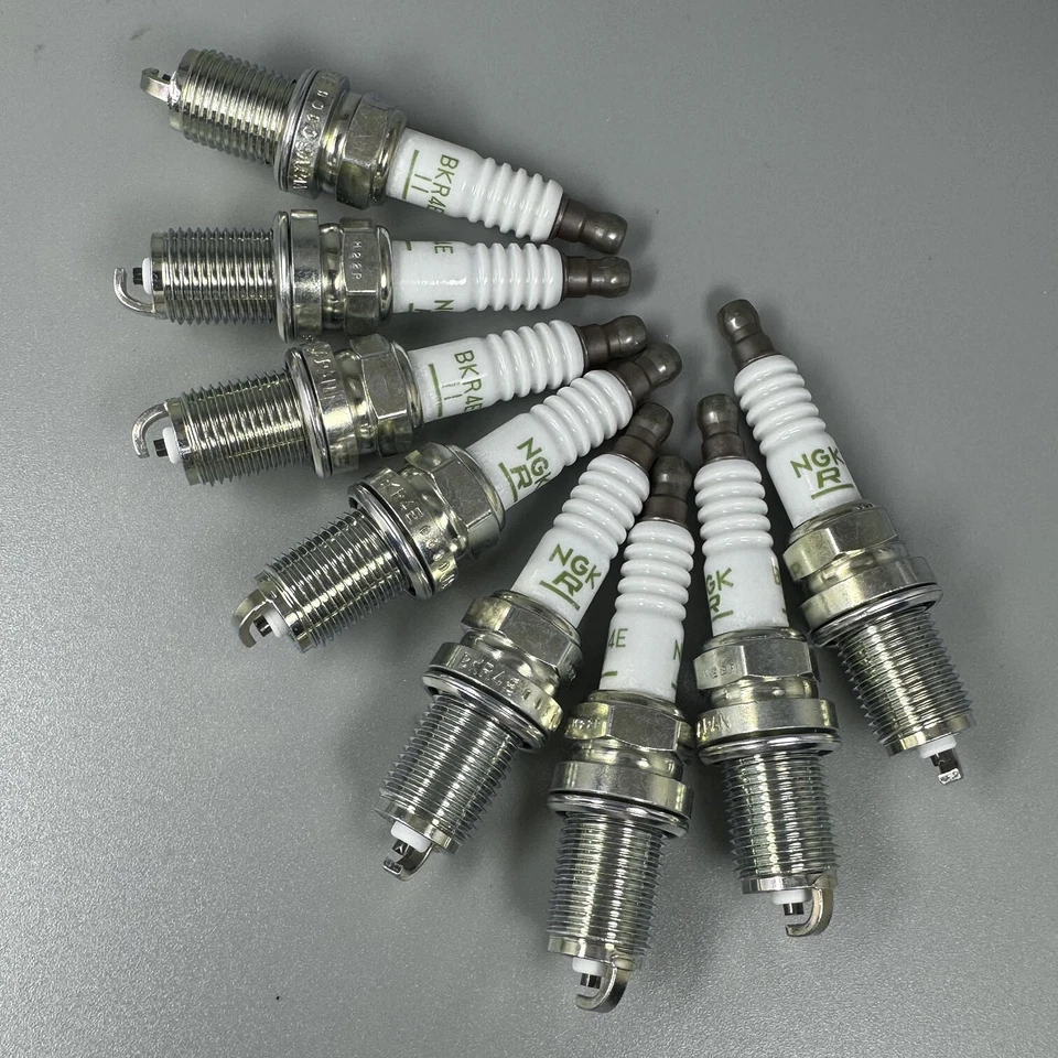 Bujía NGK hecha en JAPÓN 8 PIEZAS para Rolls-Royce Silver Spur Spirit 1992-1998 Foto 4 de 4