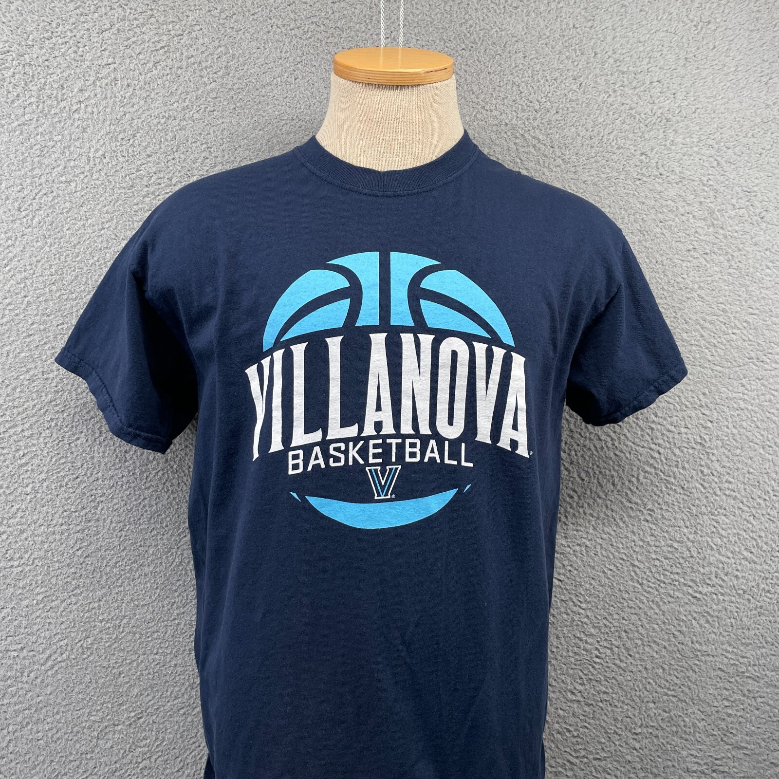 Villanova Wildcats Shirt Mens Large Navy Blue Short Sleeve Nova Basketball