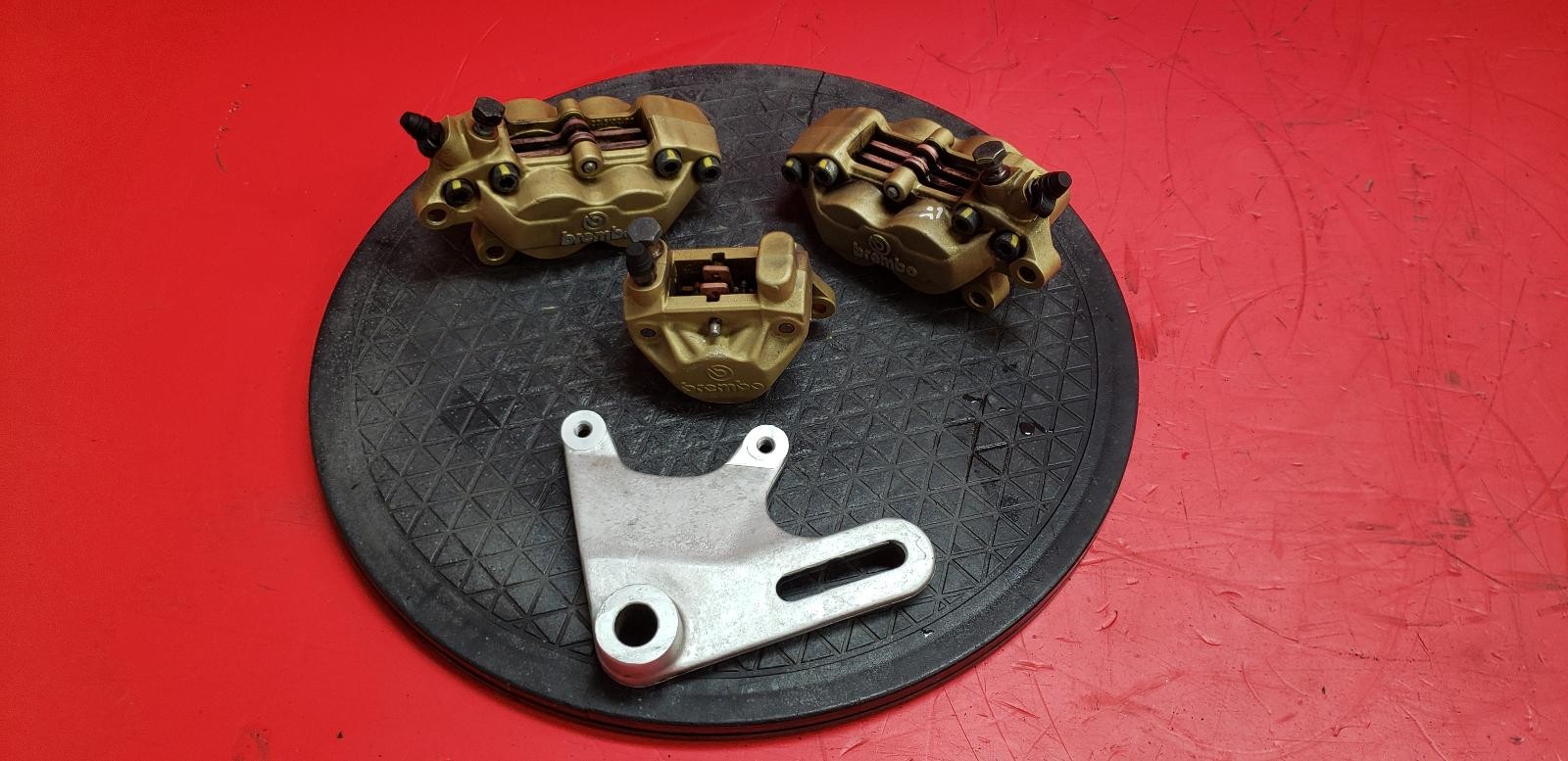 DUCATI 900 SS BRAKE CALIPER SET X3 1993 0.9L
