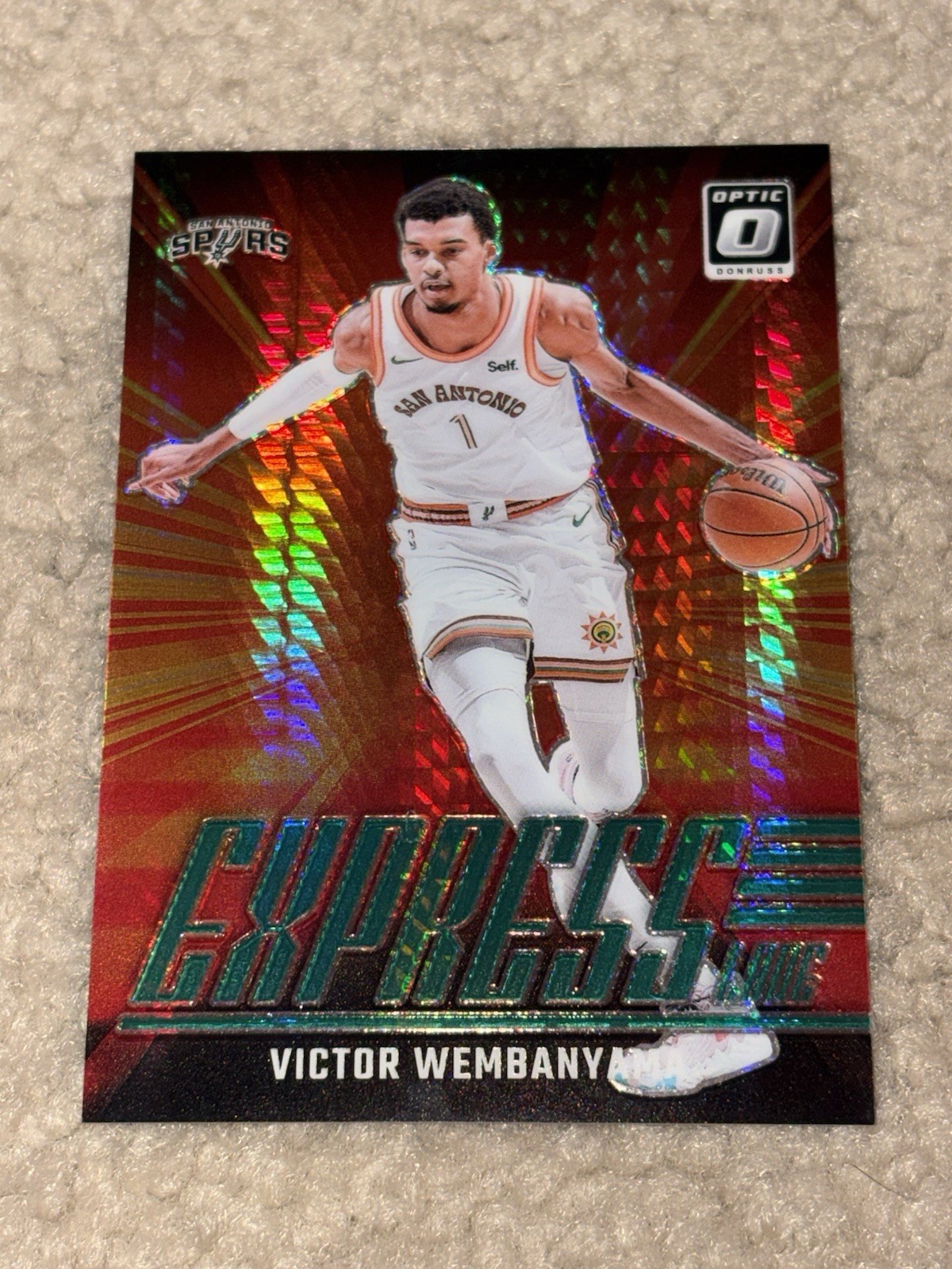 2024-25 Donruss Optic Victor Wembanyama Express Lane Hyper Green Prizm 165/249