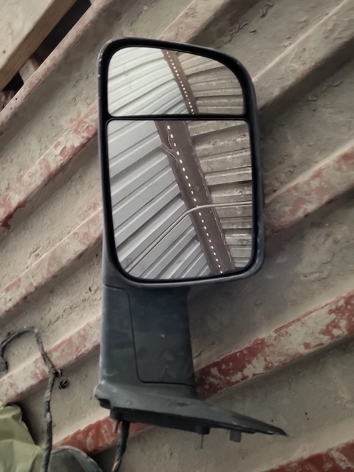 Espejo Ram 4500 5500 Foto 2 de 4