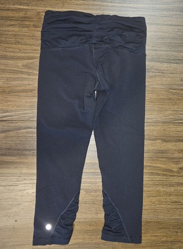 Lululemon Wunder Under Mid Rise Crop Leggings with Ruched Bottom sz 6 - Picture 6 of 8
