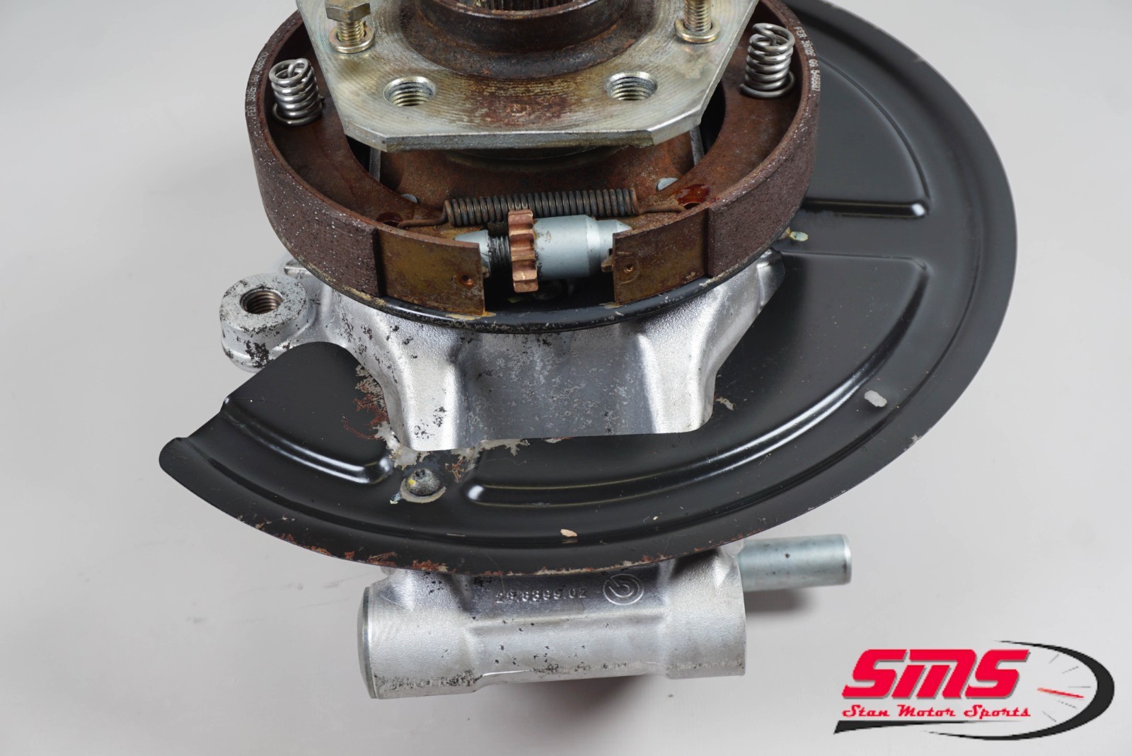 02-08 Maserati Spyder Coupe 4200 M138 Rear Right Knuckle Spindle Hub Bearing RH