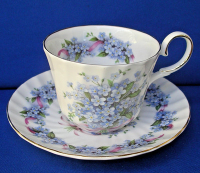 Allyn Nelson Collection Forget me knot Tea cup & Saucer Bone China Blue England