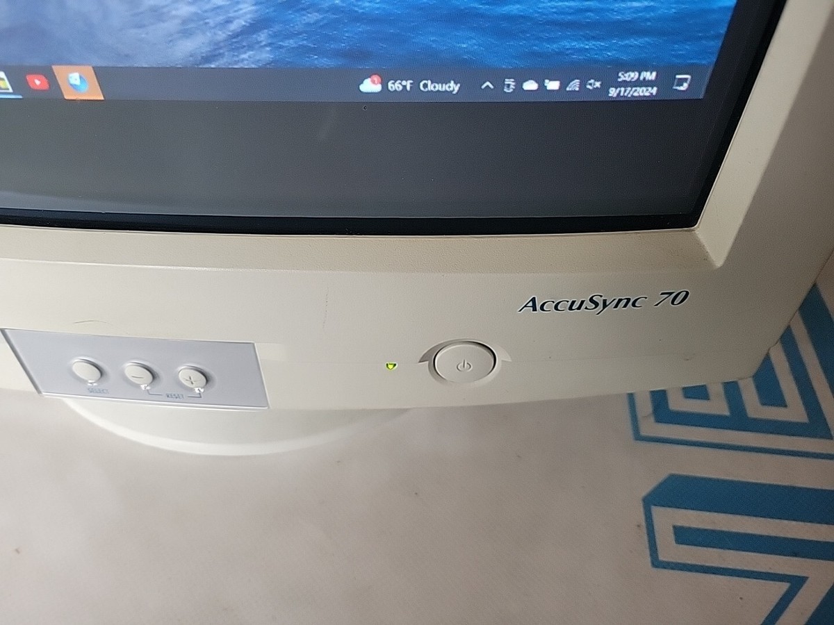 Vintage NEC AccuSync 70 16