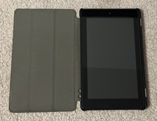 Amazon Fire 7 7th Gen SR043KL - 8GB - Black 7 WiFi W/ Cover Screen Bundle