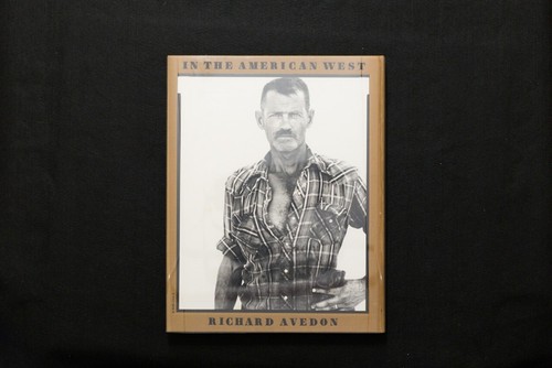 "IN THE AMERICAN WEST" Richard Avedon 20th Edition Photobook 1985 Used From JPN - Picture 2 of 9