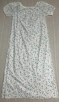 Floral Night Gown Mistra Vintage Acetate Nylon Blend Lace Trim Size Medium Blue