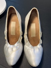 Aida Standard 040P White Satin Flare Heel 2.5  Size 23