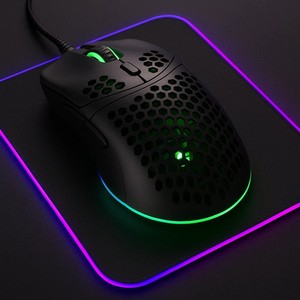 Léger RGB Souris de jeu XUNFOX XYH90 Coquille en nid d'abeille – Affranchissement gratuit