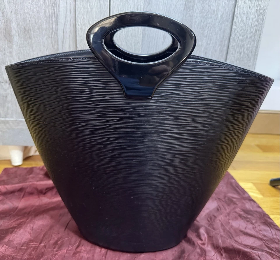 Bolso de Mano Louis Vuitton Noctambule Epi Cuero Negro Foto 2 de 4