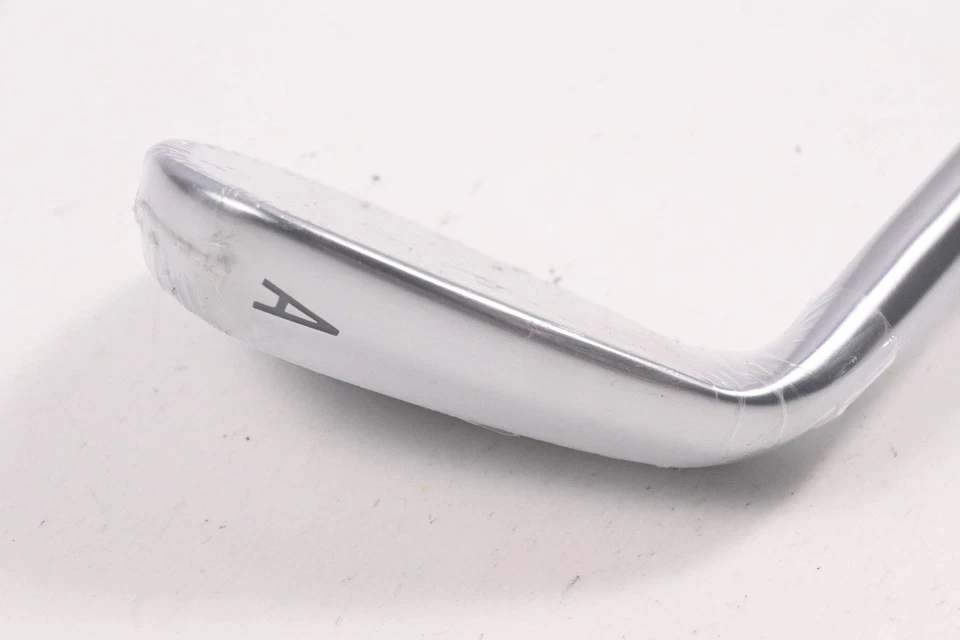 Taylormade Qi Approach Wedge / 49 Degree / Regular Flex Speeder NX TCS 50 Shaft - Image 3 of 4