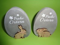 2Er Set Deko-Figuren, Holz Hasen Auf Zement Ei, Neu