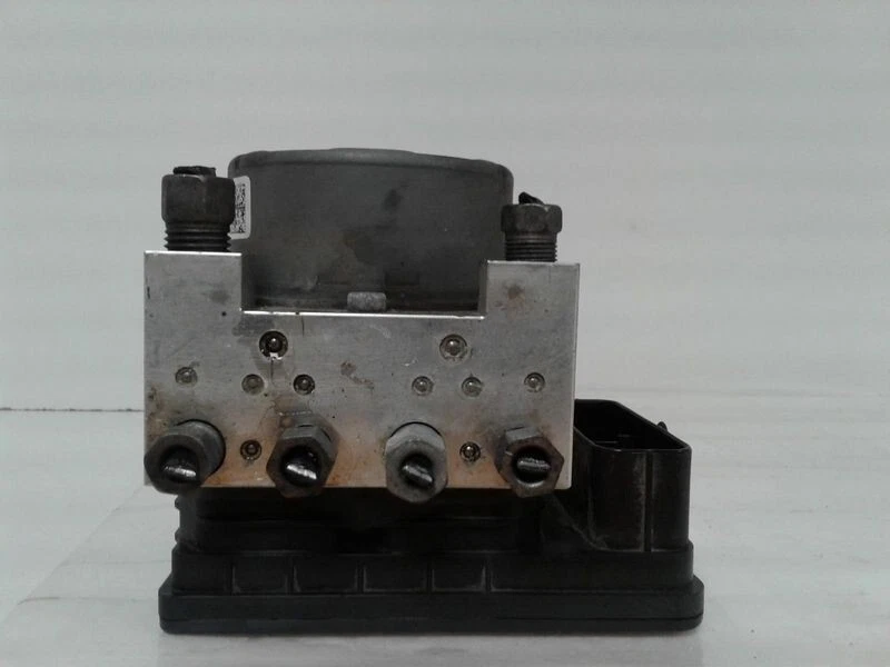 Conjunto de bomba de freno antibloqueo Dodge Challenger Chrysler 300 15-16 del 28/04/15 Foto 2 de 4