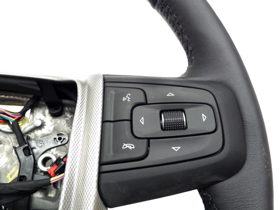 84945912 Steering Wheel Black Precrash Heated 2019-2021 GMC Yukon Sierra 1500 - Image 3 of 4