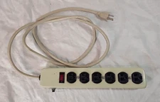 Metal 6 Outlet Model TPC-36 125vac 60 Hz 15 Amp Circuit Breaker Power Strip 6 ft
