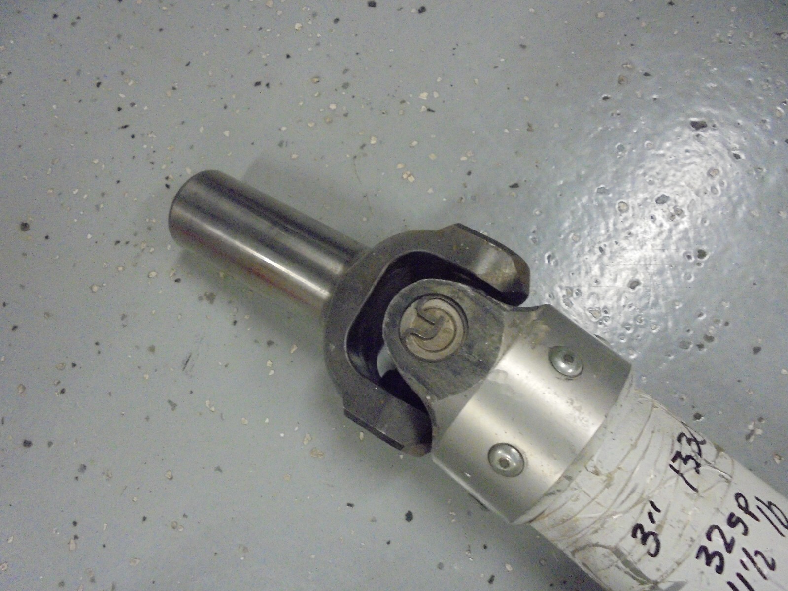 ALUMINUM DRIVESHAFT 40 " BILLET YOKENASCARRACINGRAT RODMUDTRUCKS