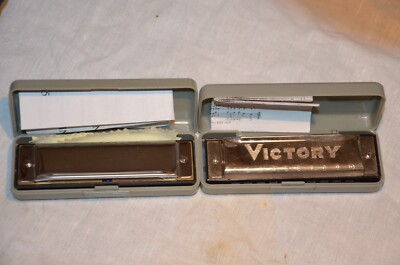 2 x Mundharmonika Victory  A1 zustand