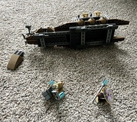LEGO Star Wars: The Battle of Naboo Set 7929 With Instructions Missing 2 Pieces