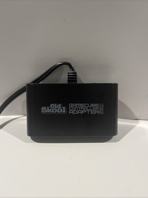 Nintendo WUP-028 GameCube Controller Adapter