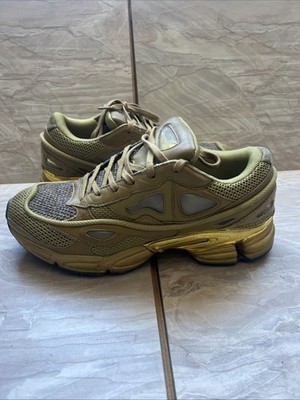 size Men's adidas Raf Simons Ozweego Gold AQ2641