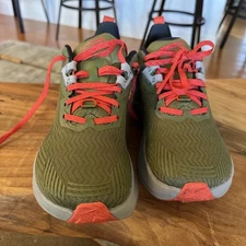 Altra Mens  TORIN 7 Size 9.5 worn once . 