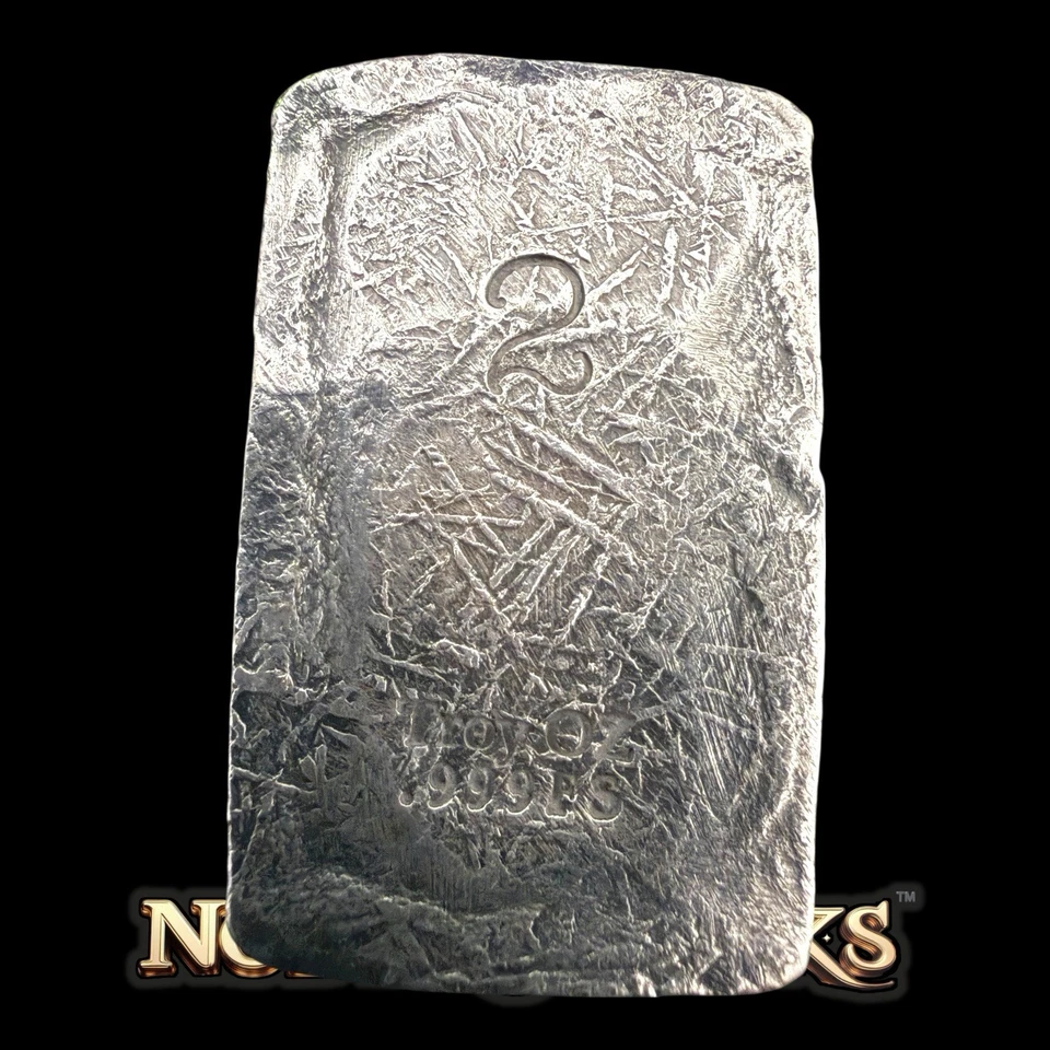 Barra de plata vertida a mano OPM82 2 oz .999 • Arte de esqueleto de loro • Hecha en Inglaterra Foto 2 de 2