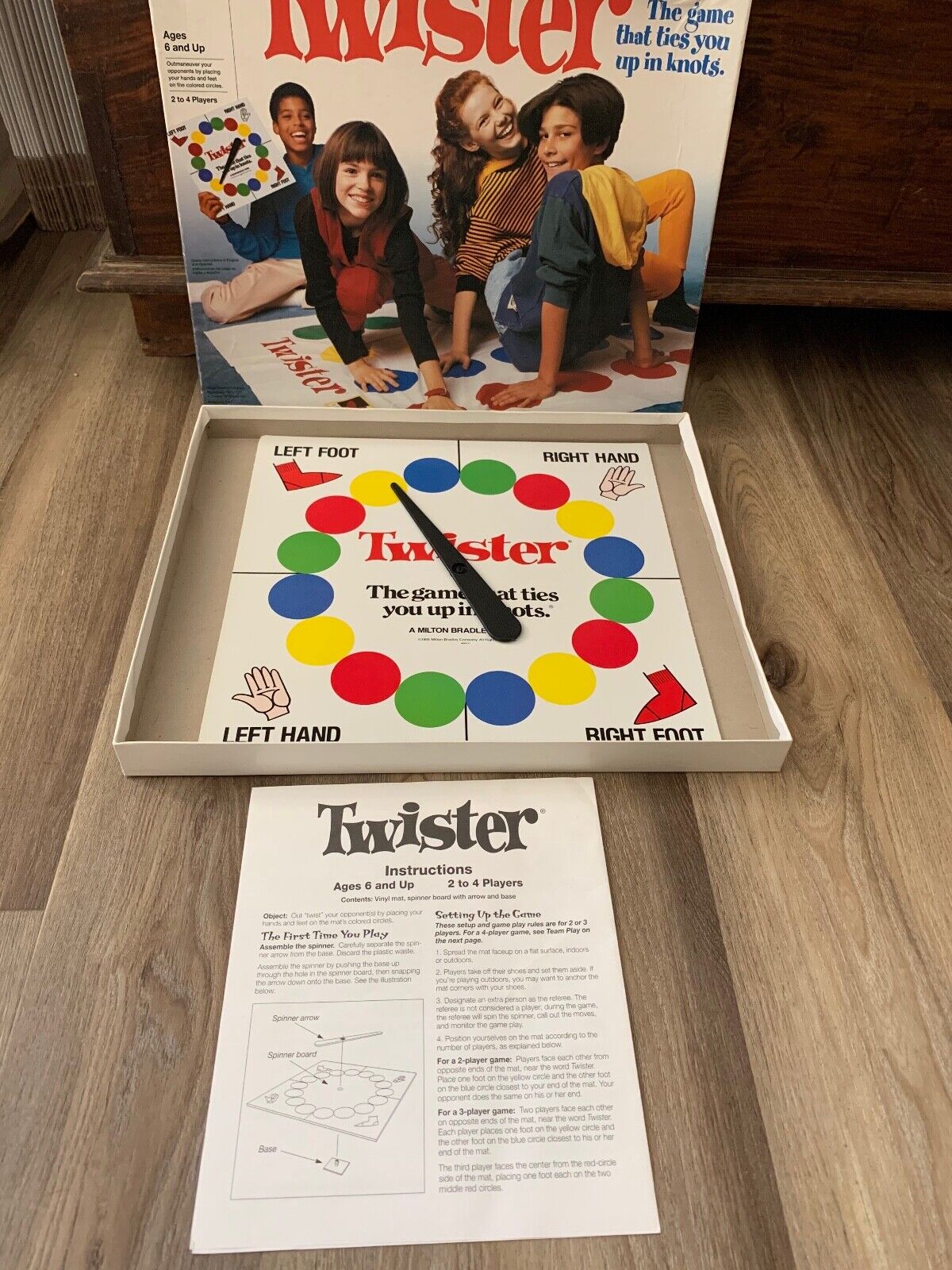 Vintage Twister Game Classic Group Complete 1986 