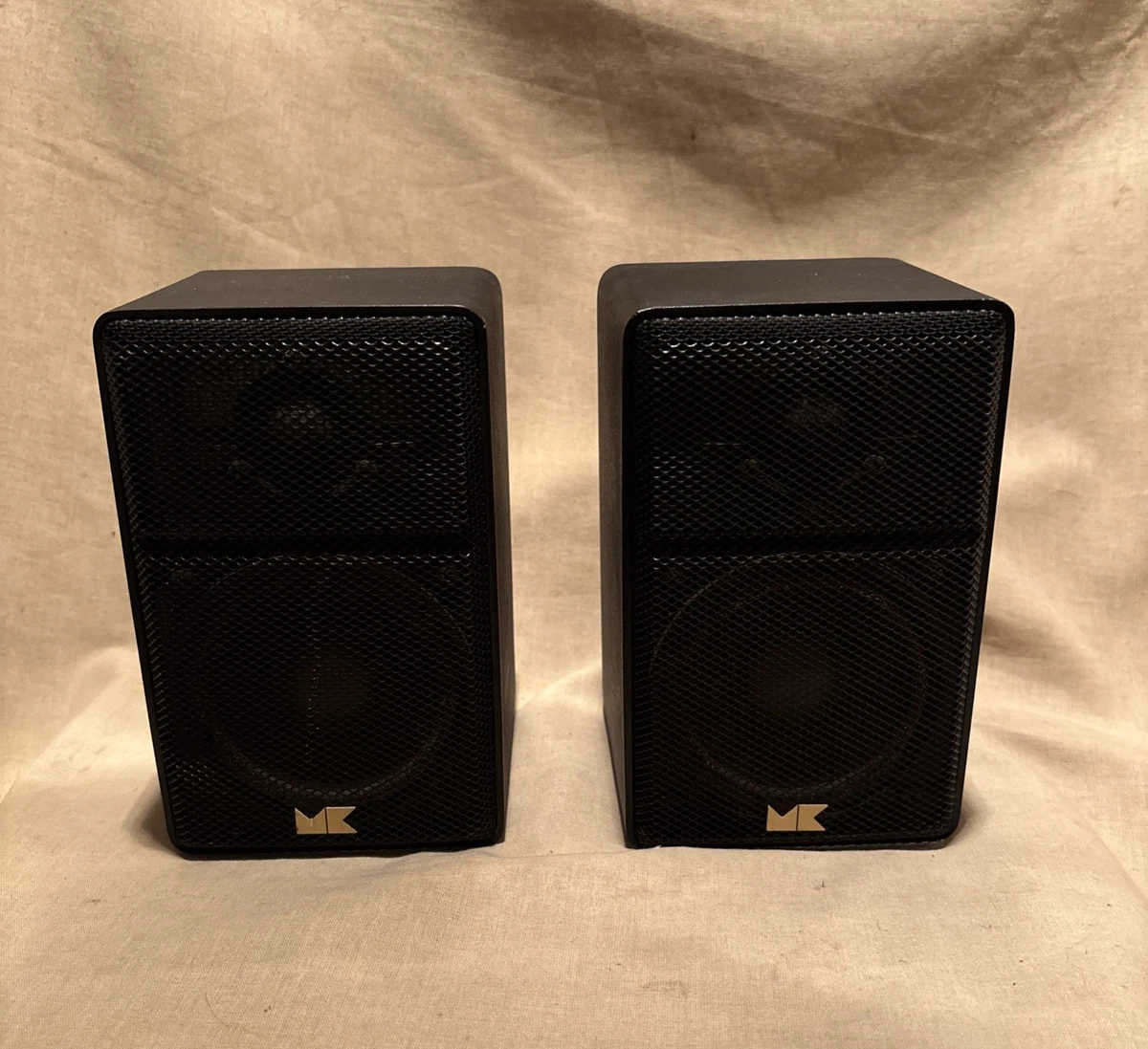 M&K Satellite-1 スピーカー ペア スタンド付 アメリカ製 M&K Satellite IA スピーカー 純正スタンド付 アメリカ製