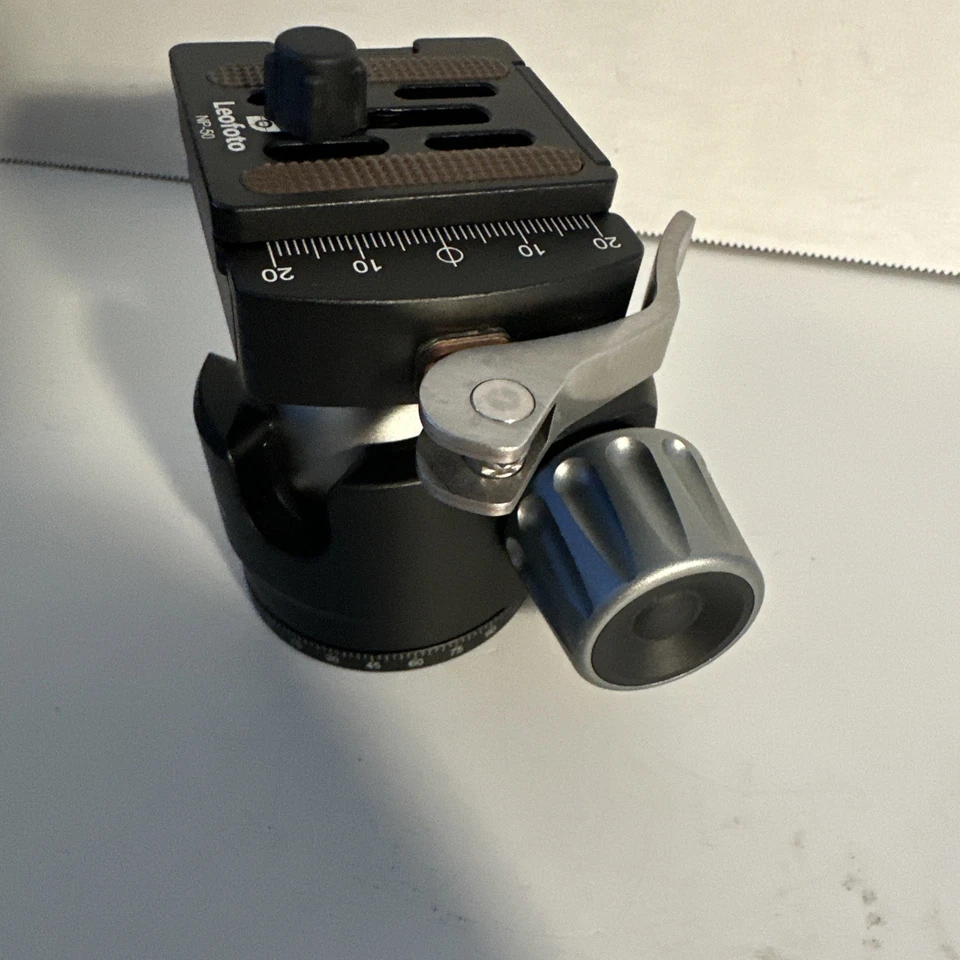 Leofoto LH-40LR Ball Head with LR-50 Lever Release Clamp /Arca - Image 3 of 4