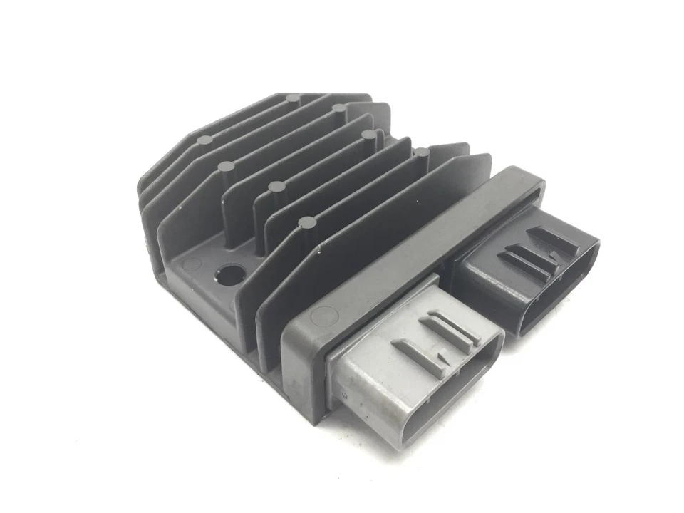 Voltage Regulator Power TRIUMPH STREET SCRAMBLER 900 2017 SMTDAD78CDJ - Image 2 of 4