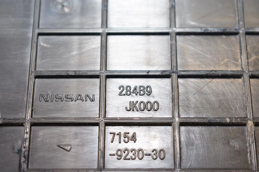 Nissan 370z 2016 IPDM cubierta de caja de fusibles 284B9 JK000 Foto 2 de 4