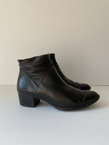 Nelly, Black Leather Bootie, Size 