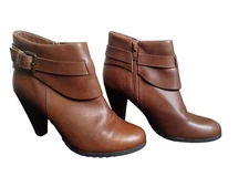 Coach and Four Becky Women's Brown Leather Heeled Boots Sz 8M SKU 5230