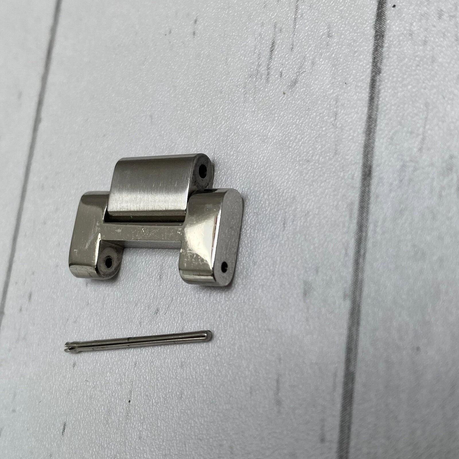 Michael Kors 1 x Sostituzione Link & 1 x Pin per Orologio MK 5719 Acciaio Inox