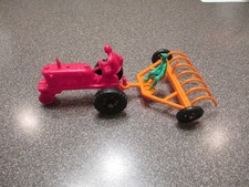 VINTAGE MARX BARN FARM PLAYSET TRACTOR IMPLEMENT