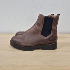 Fairfax Favor Boudica Brown