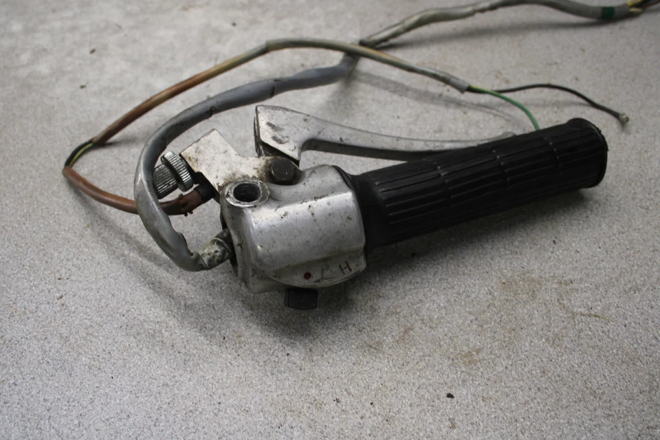 Honda CB125S 1973 manillar derecho control n2-7272, MF Foto 3 de 4