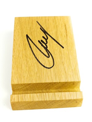 Smartphone Halterung Holz mit Autogramm Dner , Felix von der Laden , Spielkind