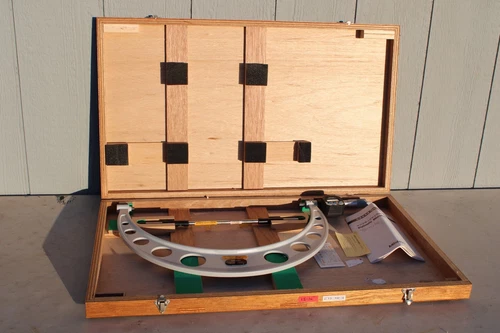 USED MITUTOYO 15"-16" MICROMETER 293-774 w/ Ratchet AND WOODEN CASE